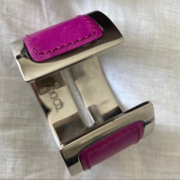 Tod’s Silver & Leather Cuff Bracelet - Picture 5 of 9